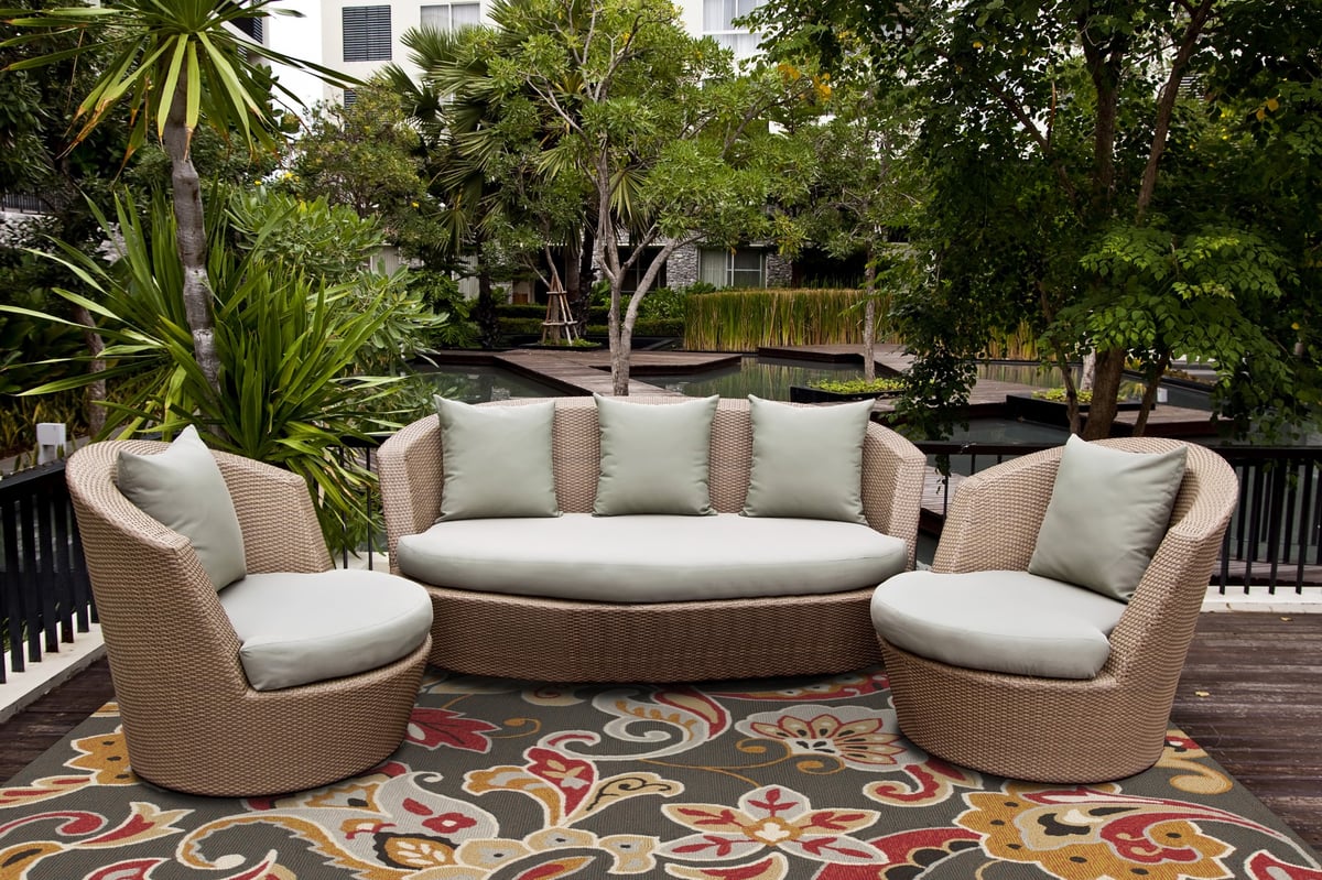 Playful Print Outdoor Decor Ideas
