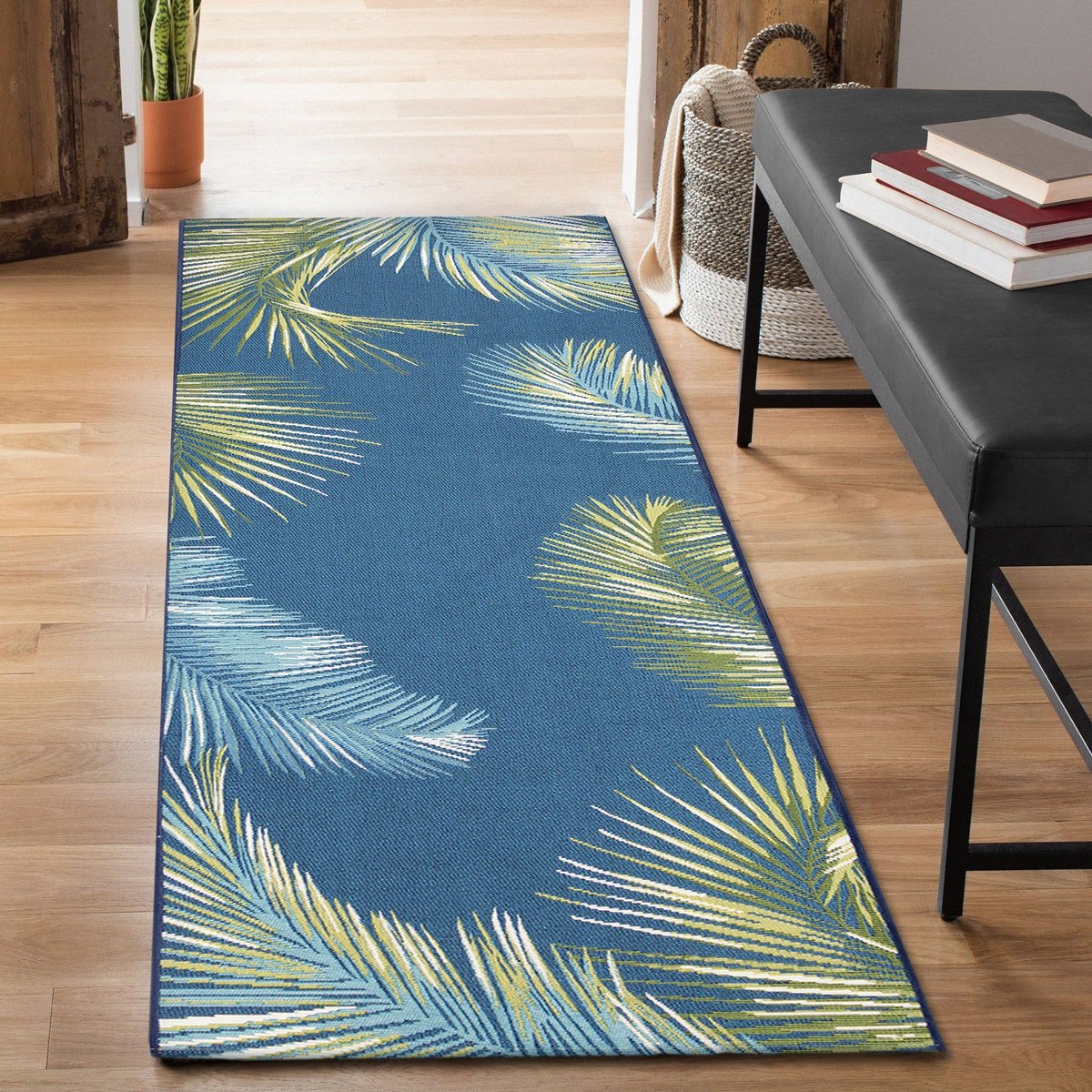 Liora Manne Marina Palm Border Floral / Botanical Area Rugs | Rugs Direct