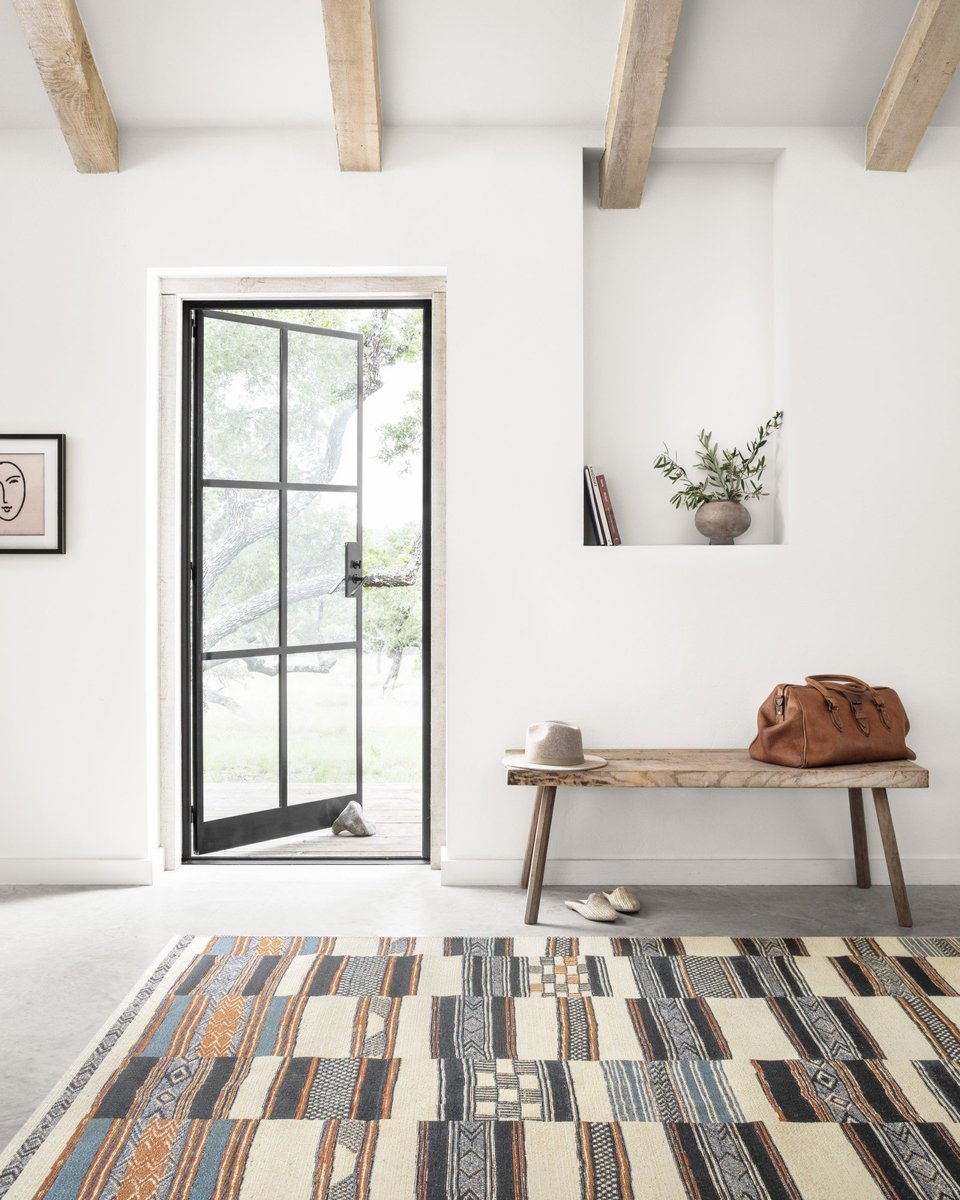 How to Choose an Entryway Rug Size