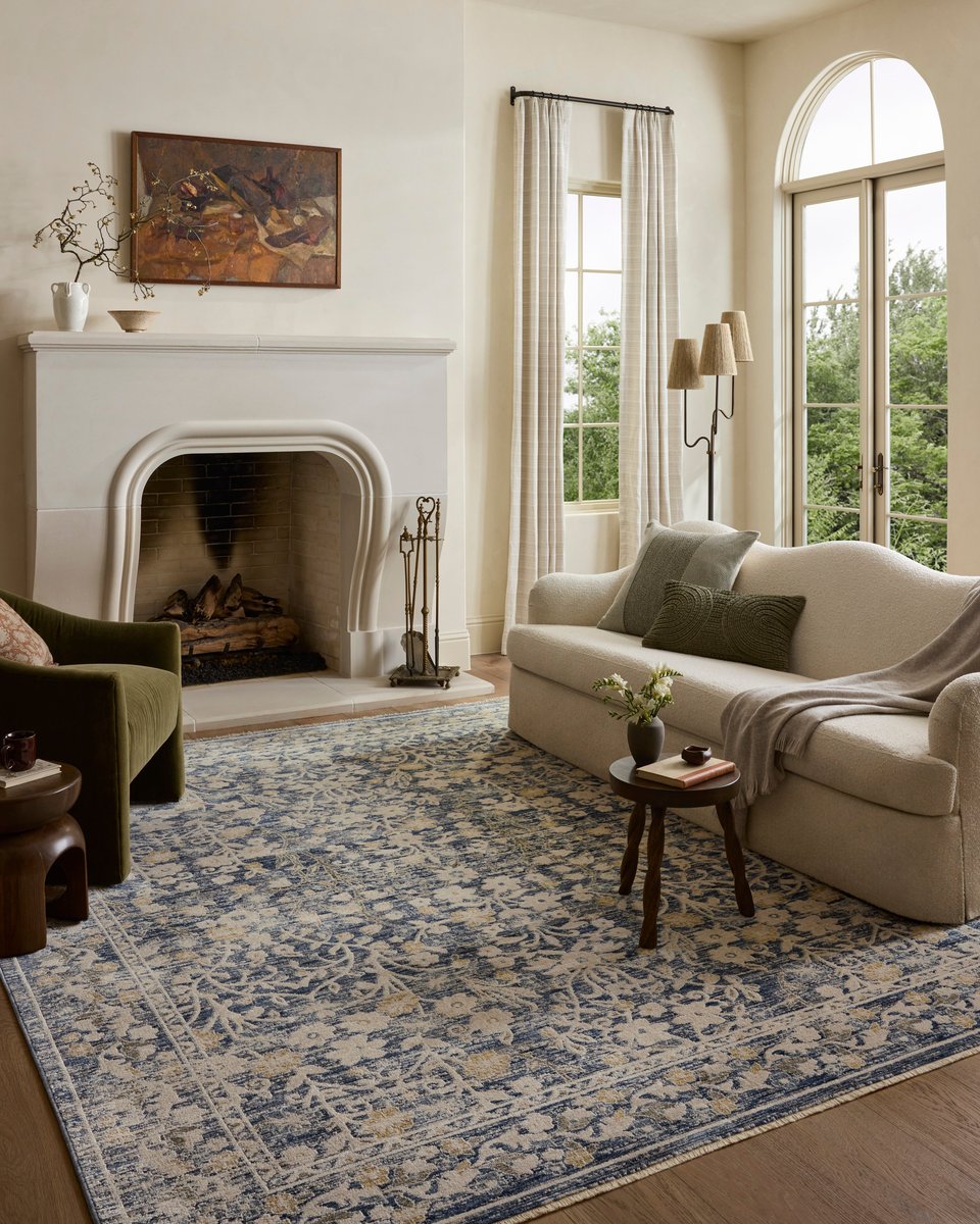 Loloi Clarisse CLS-05 Traditional / Oriental Area Rugs | Rugs Direct