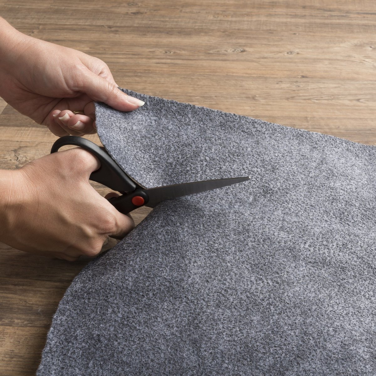 non-slip rug pads safe for lvp flooring