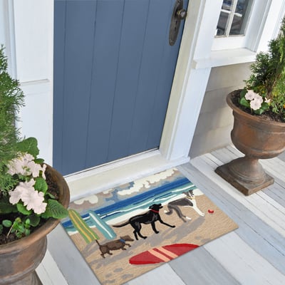 Front Porch Dog Beach Blue Hand-Tufted Outdoor Area Rug