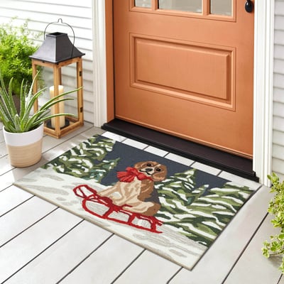 Front Porch Winter Sled Dog Blue/Green/Red Hand-Tufted Outdoor Area Rug