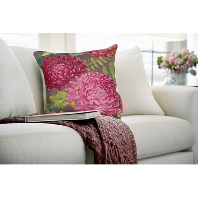 Marina Pillow Mums Machine-Washable Outdoor