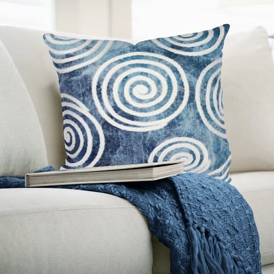 Visions IV Pillow Curl Outdoor