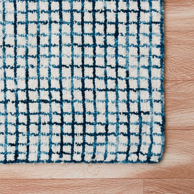 Clara Calis Wool Handmade Area Rug