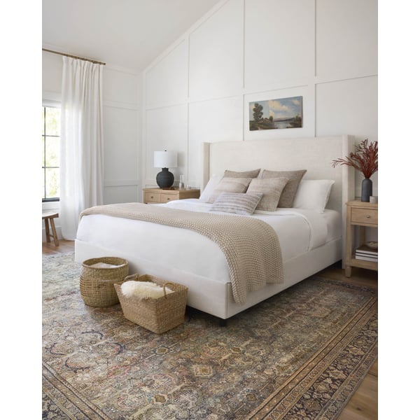 The Best Size of Area Rug for Under (Queen/King) Bed
