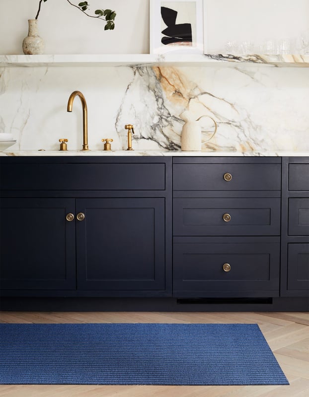 Statements & Simplicity - Modern Kitchen Decor Ideas