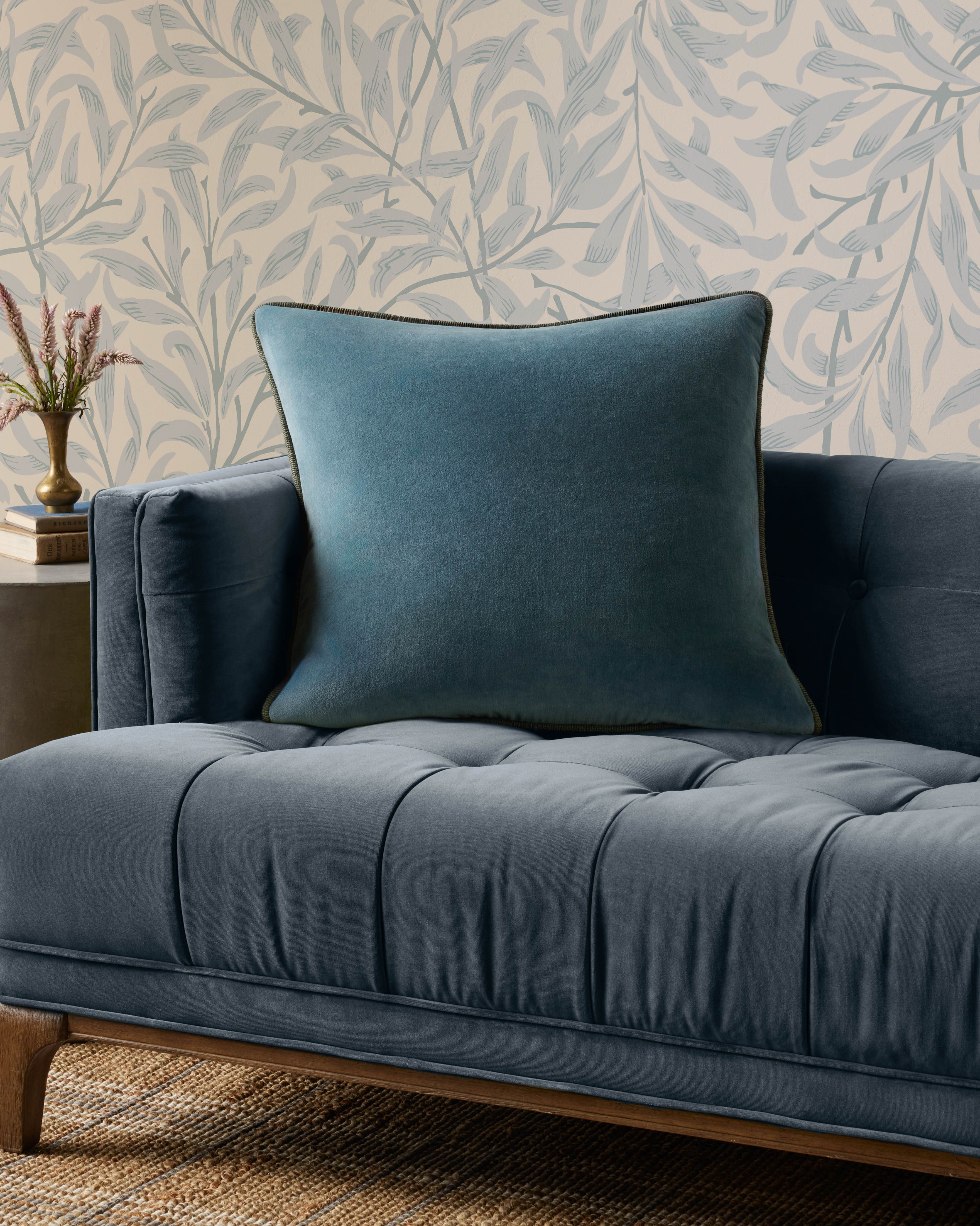 Chris Loves Julia x Loloi Liza Pillow PCJ-0020 Contemporary