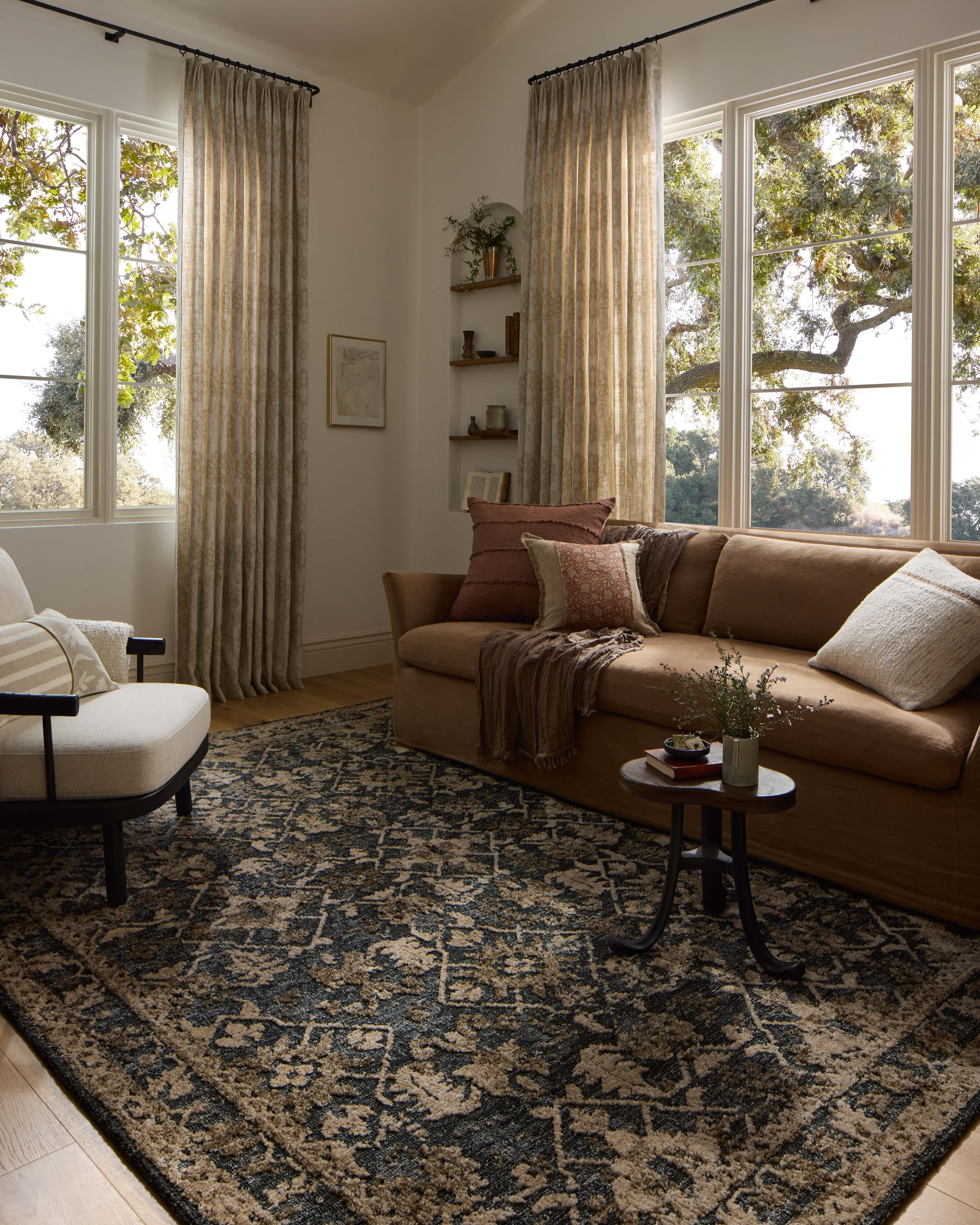 Loloi Percival PCV-05 Traditional / Oriental Area Rugs | Rugs Direct