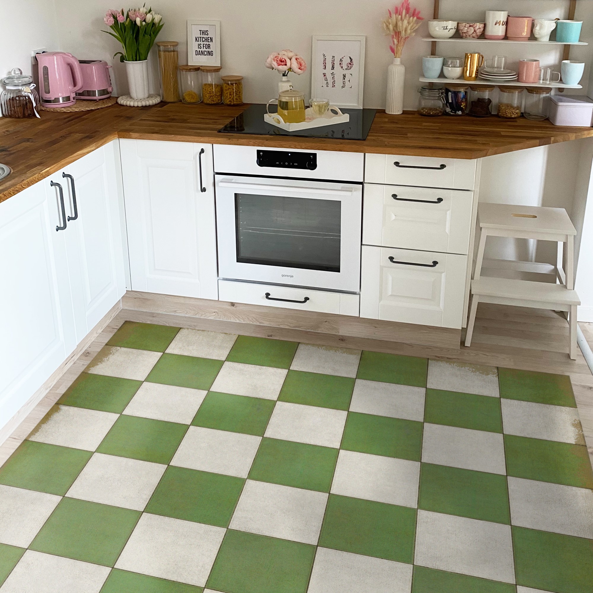 Spicher and Company Classic Vintage Vinyl Pattern 07 Area Rugs