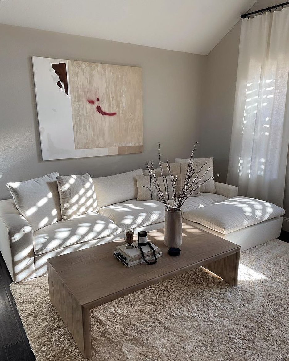 Chic and Versatile - Apartment Living Room Ideas