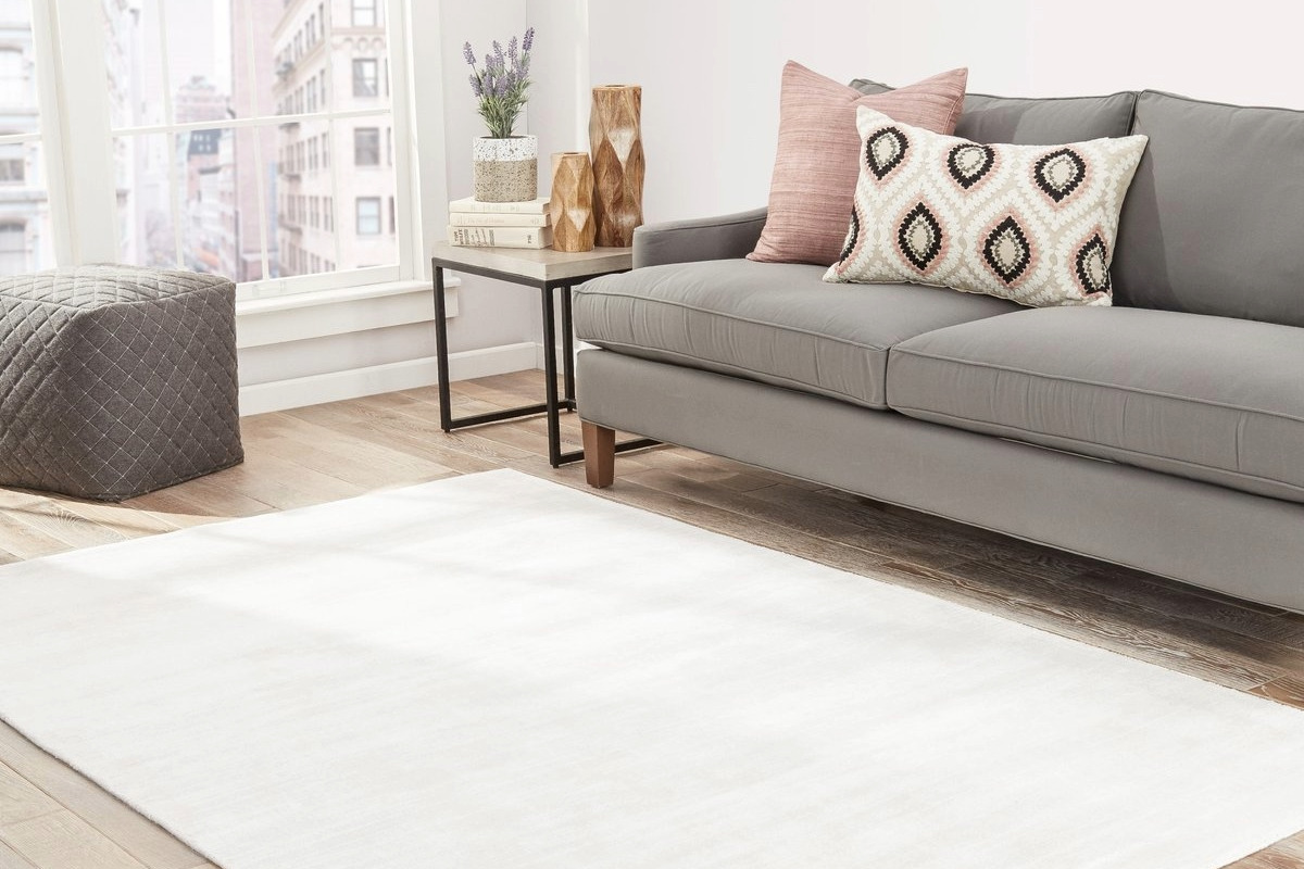 Round rug for queen size bed
