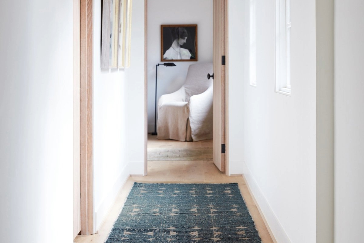 13 Handsome Hallway Ideas | Rugs Direct